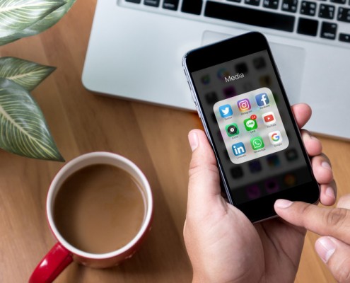 College Admission: The Complete Guide to Social Media