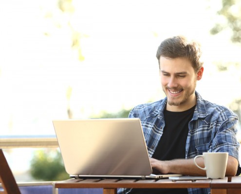 www.careeroverview.com/dentist-careers.html